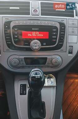 Внедорожник / Кроссовер Ford Kuga 2011 в 