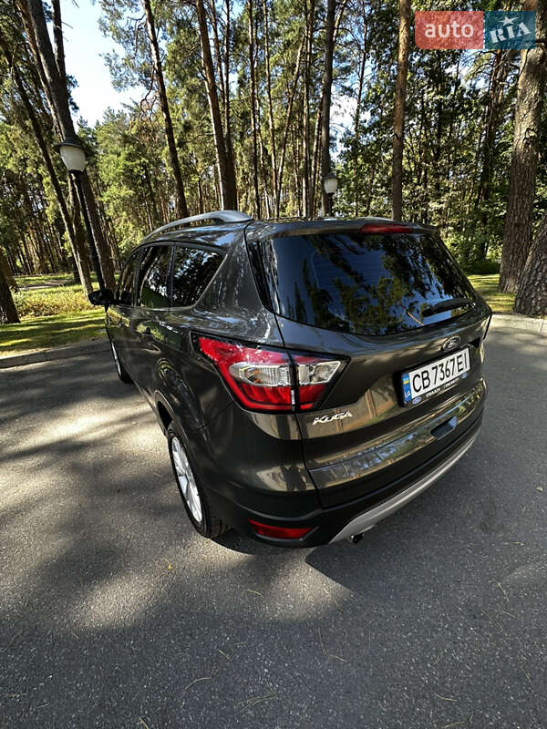 Внедорожник / Кроссовер Ford Kuga 2019 в Чернигове