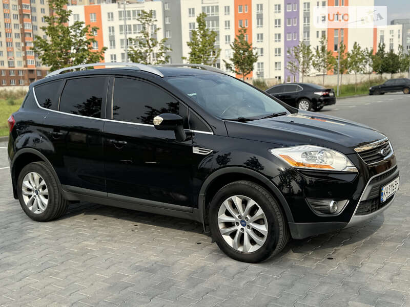 Позашляховик / Кросовер Ford Kuga 2012 в Києві