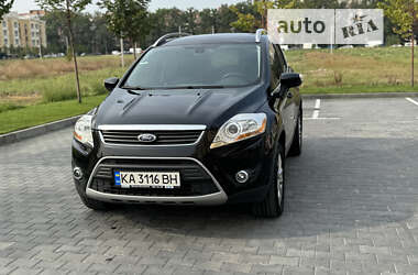 Позашляховик / Кросовер Ford Kuga 2012 в Києві