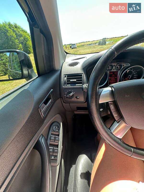 Внедорожник / Кроссовер Ford Kuga 2011 в Любешове