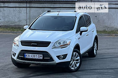 Позашляховик / Кросовер Ford Kuga 2010 в Києві