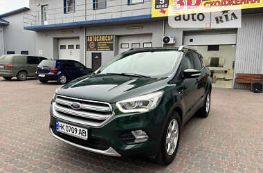 Внедорожник / Кроссовер Ford Kuga 2017 в Ровно