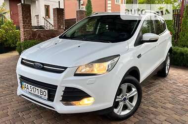 Внедорожник / Кроссовер Ford Kuga 2016 в Киеве