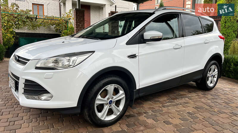 Внедорожник / Кроссовер Ford Kuga 2016 в Киеве