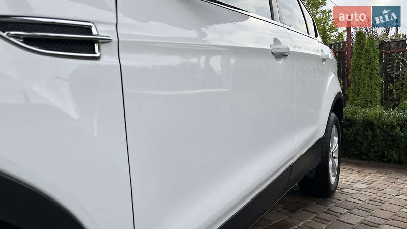 Внедорожник / Кроссовер Ford Kuga 2016 в Киеве