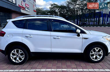 Позашляховик / Кросовер Ford Kuga 2012 в Одесі