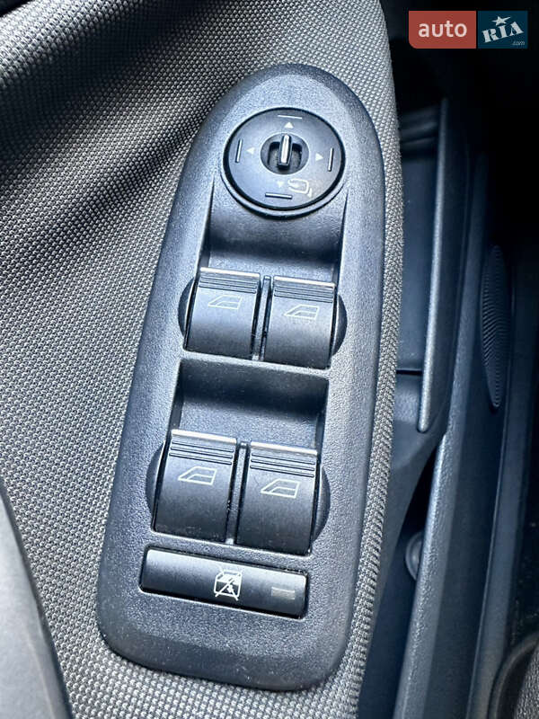 Позашляховик / Кросовер Ford Kuga 2012 в Одесі фото 17 Позашляховик / Кросовер Ford Kuga 2012 в Одесі