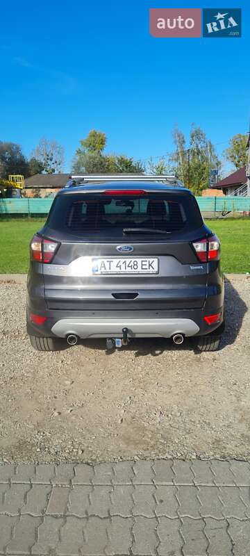 Позашляховик / Кросовер Ford Kuga 2019 в Івано-Франківську