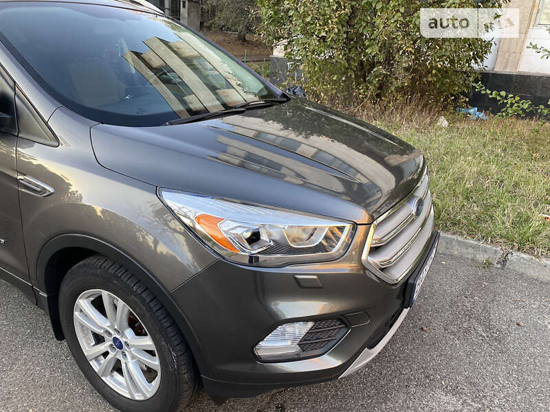Позашляховик / Кросовер Ford Kuga 2016 в Києві фото 23 Позашляховик / Кросовер Ford Kuga 2016 в Києві