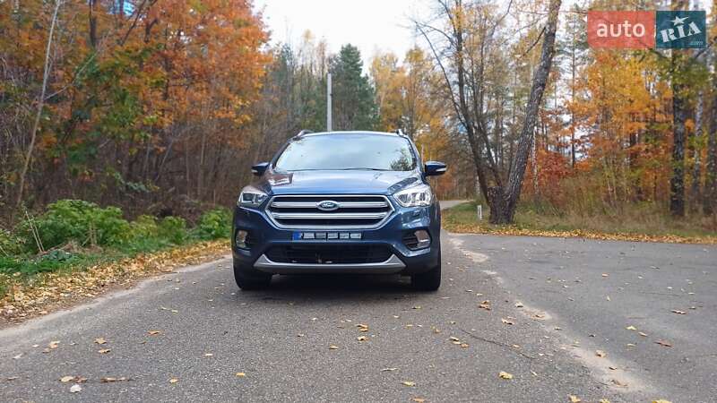 Внедорожник / Кроссовер Ford Kuga 2019 в Киеве