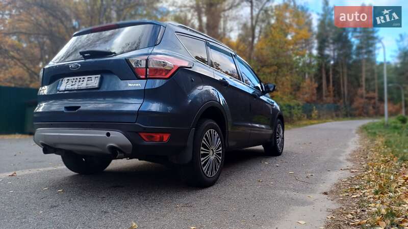 Внедорожник / Кроссовер Ford Kuga 2019 в Киеве