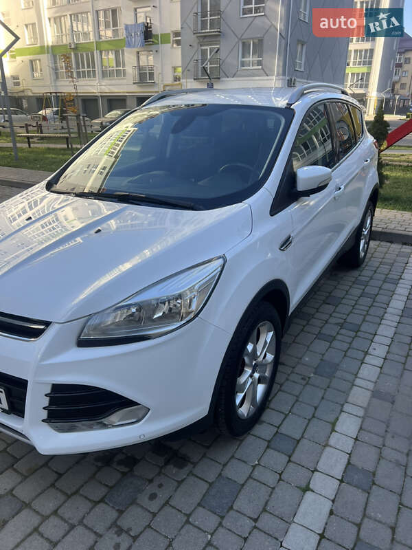 Внедорожник / Кроссовер Ford Kuga 2014 в Ивано-Франковске