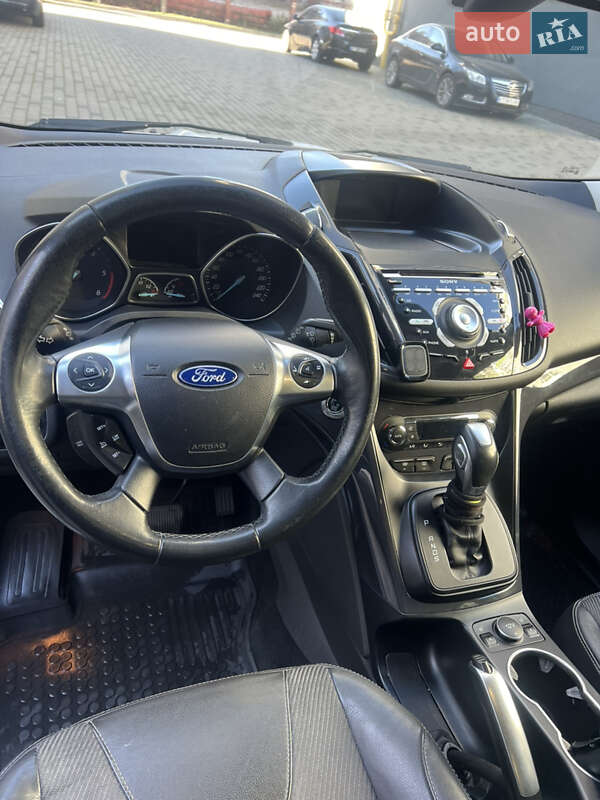 Внедорожник / Кроссовер Ford Kuga 2014 в Ивано-Франковске