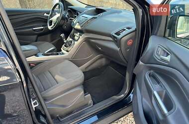 Внедорожник / Кроссовер Ford Kuga 2013 в 