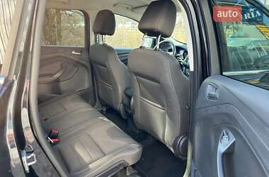 Внедорожник / Кроссовер Ford Kuga 2013 в 