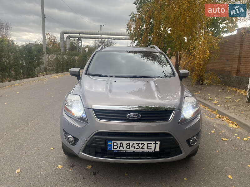 Внедорожник / Кроссовер Ford Kuga 2012 в Александрие