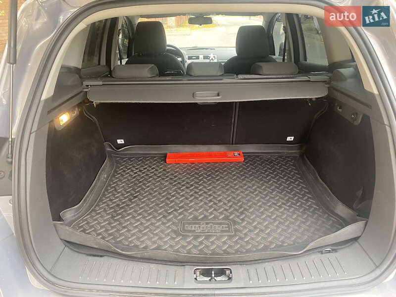 Внедорожник / Кроссовер Ford Kuga 2012 в Александрие