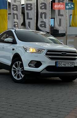 Внедорожник / Кроссовер Ford Kuga 2019 в Тернополе