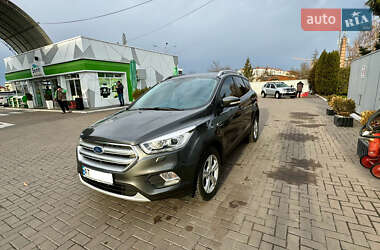 Позашляховик / Кросовер Ford Kuga 2019 в  фото 14 Позашляховик / Кросовер Ford Kuga 2019 в