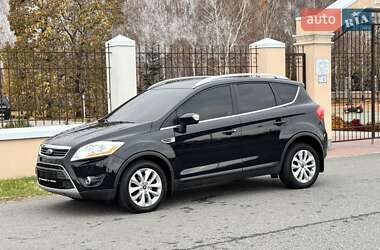 Внедорожник / Кроссовер Ford Kuga 2013 в Авдеевке