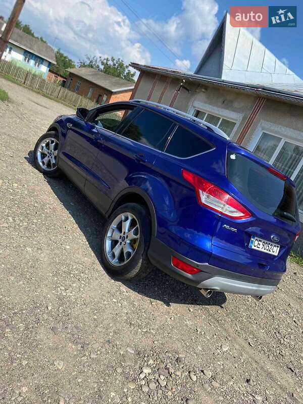 Внедорожник / Кроссовер Ford Kuga 2014 в Черновцах