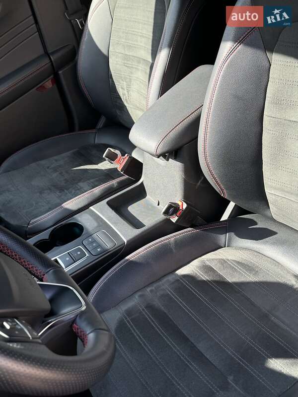 Внедорожник / Кроссовер Ford Kuga 2021 в Тячеве