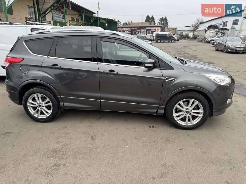 Внедорожник / Кроссовер Ford Kuga 2015 в Луцке