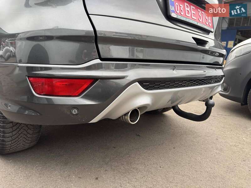 Внедорожник / Кроссовер Ford Kuga 2015 в Луцке