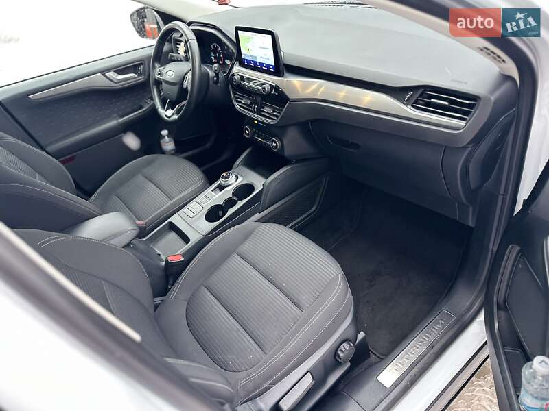 Внедорожник / Кроссовер Ford Kuga 2020 в Ирпене
