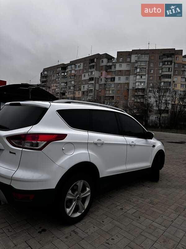 Внедорожник / Кроссовер Ford Kuga 2013 в Николаеве
