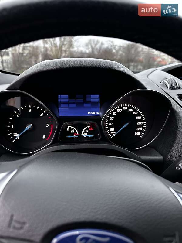 Внедорожник / Кроссовер Ford Kuga 2013 в Николаеве