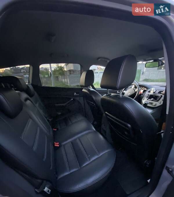 Внедорожник / Кроссовер Ford Kuga 2011 в Киеве