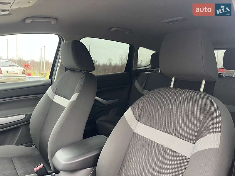 Внедорожник / Кроссовер Ford Kuga 2011 в Ужгороде фото 22 Внедорожник / Кроссовер Ford Kuga 2011 в Ужгороде