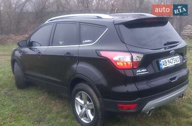 Внедорожник / Кроссовер Ford Kuga 2017 в 