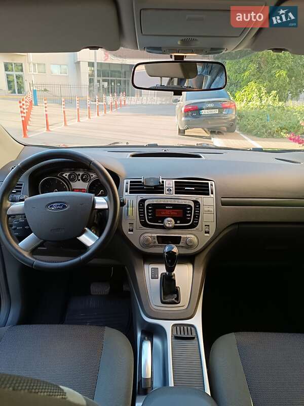 Внедорожник / Кроссовер Ford Kuga 2012 в Киеве