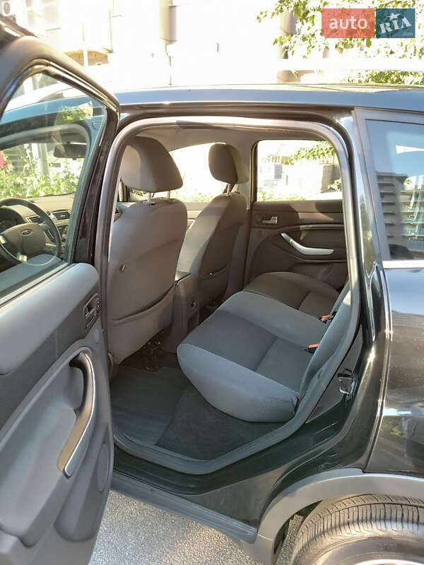 Внедорожник / Кроссовер Ford Kuga 2012 в Киеве