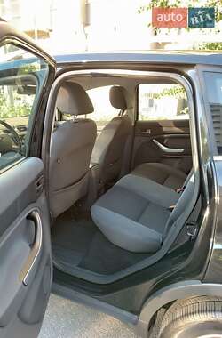 Внедорожник / Кроссовер Ford Kuga 2012 в 