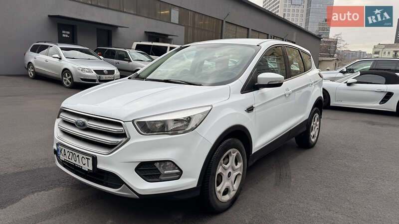 Внедорожник / Кроссовер Ford Kuga 2018 в Киеве