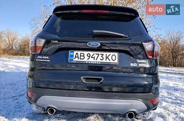 Внедорожник / Кроссовер Ford Kuga 2017 в 