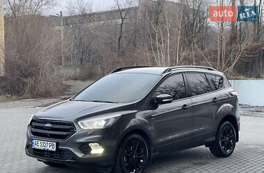 Позашляховик / Кросовер Ford Kuga 2019 в Дніпрі