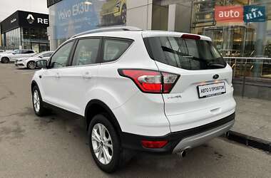 Внедорожник / Кроссовер Ford Kuga 2019 в Киеве