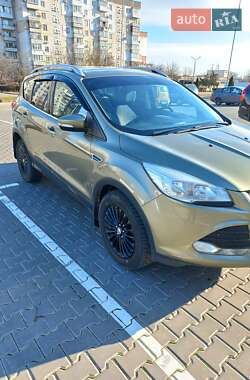 Позашляховик / Кросовер Ford Kuga 2013 в Южному