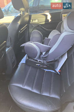 Внедорожник / Кроссовер Ford Kuga 2012 в 