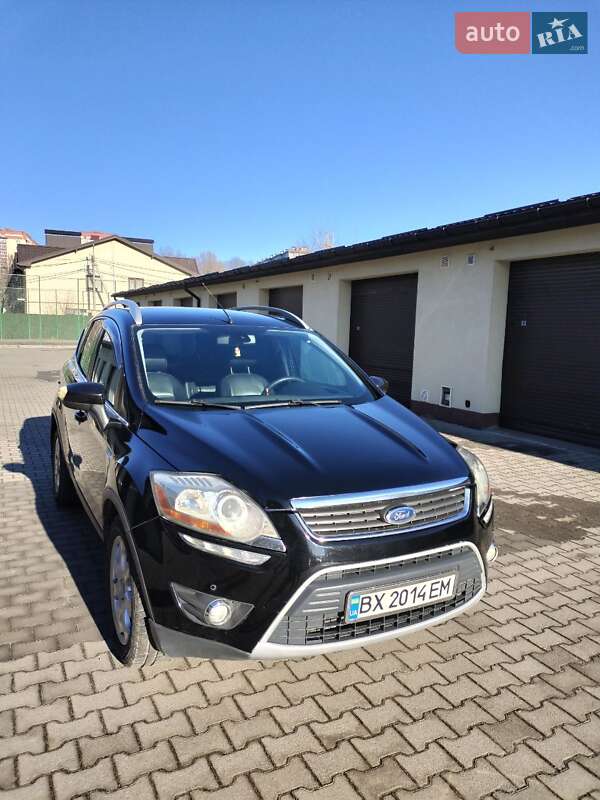 Внедорожник / Кроссовер Ford Kuga 2010 в 