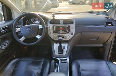Внедорожник / Кроссовер Ford Kuga 2010 в 