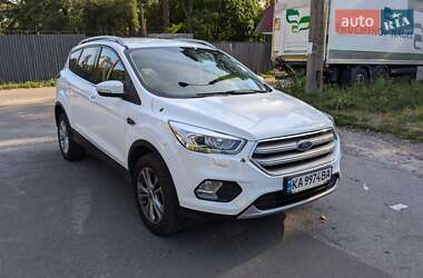 Внедорожник / Кроссовер Ford Kuga 2019 в 