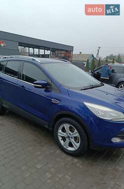 Внедорожник / Кроссовер Ford Kuga 2013 в 