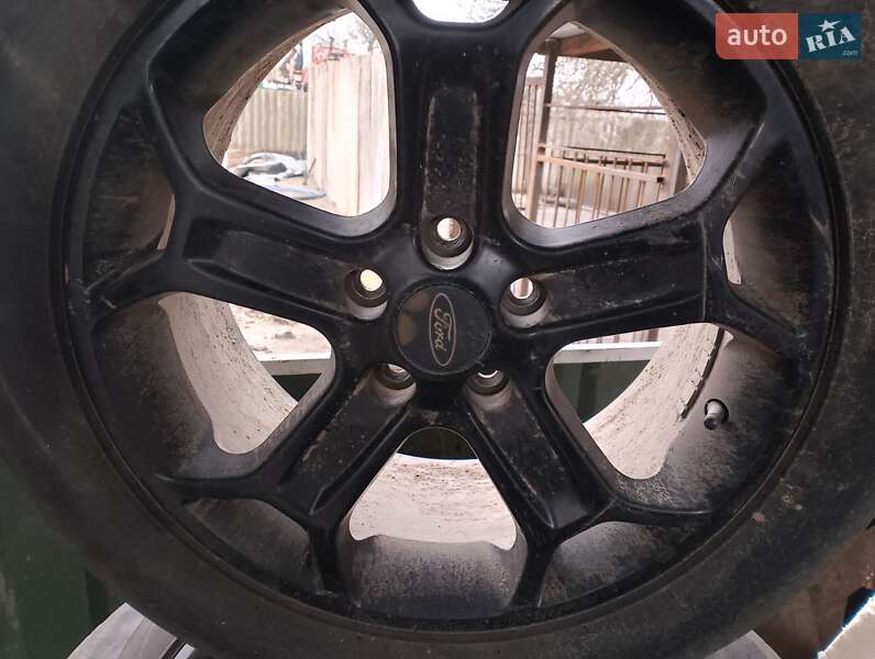 Внедорожник / Кроссовер Ford Kuga 2012 в Новоукраинке