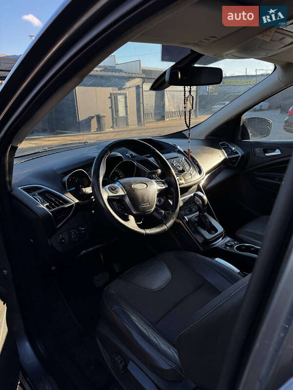 Внедорожник / Кроссовер Ford Kuga 2013 в Ивано-Франковске